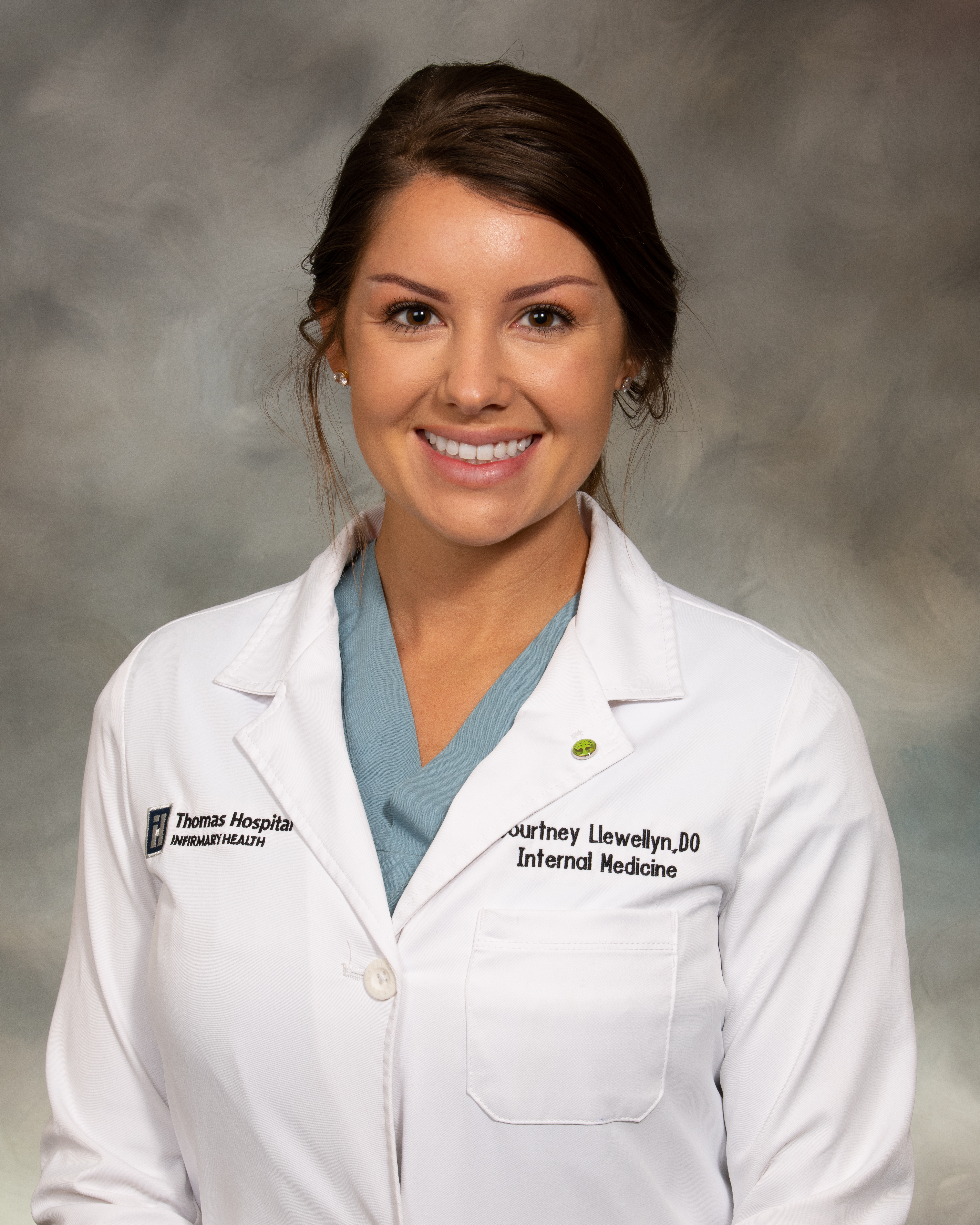 Courtney Llewellyn DO